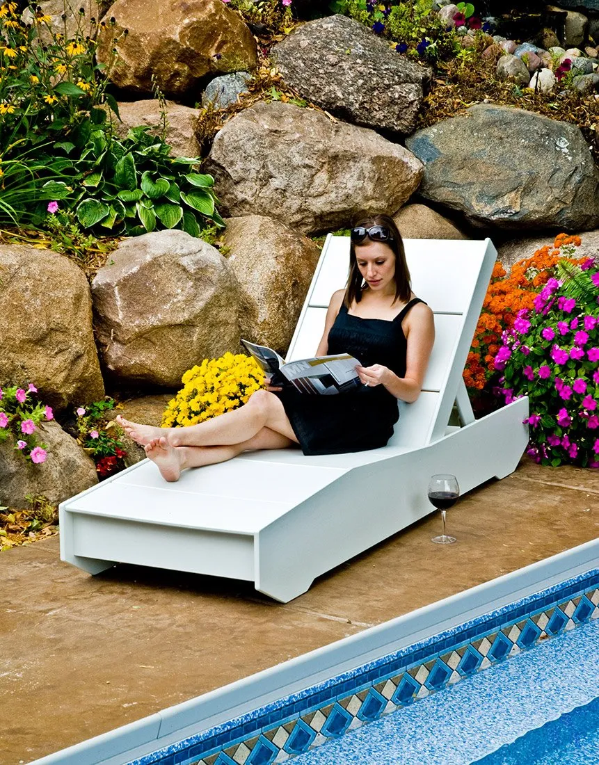 The 405 Chaise